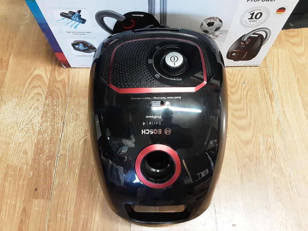 ASPIRATEUR BOSCH SERIE 4