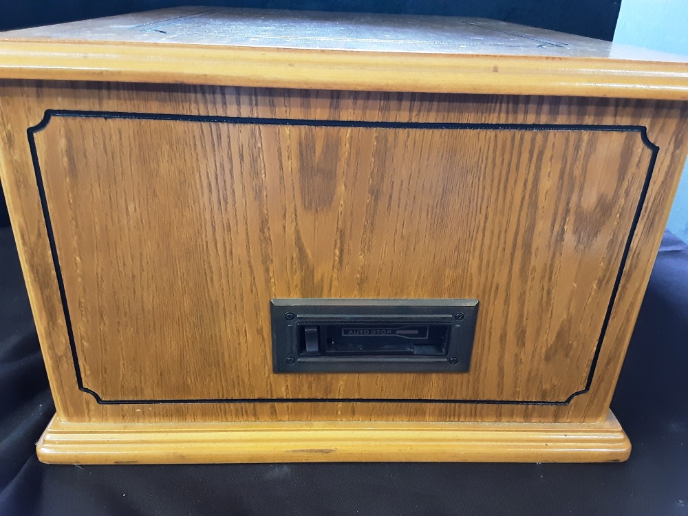 TOURNE DISQUE MULTIFONCTION DAKLIN (VINYL, CD, CASSETTE)