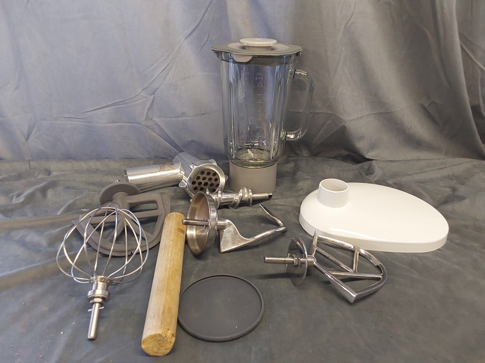 ROBOT MÉNAGER KENWOOD 1400W CHEF TITANIUM AVEC ACCESSOIRES