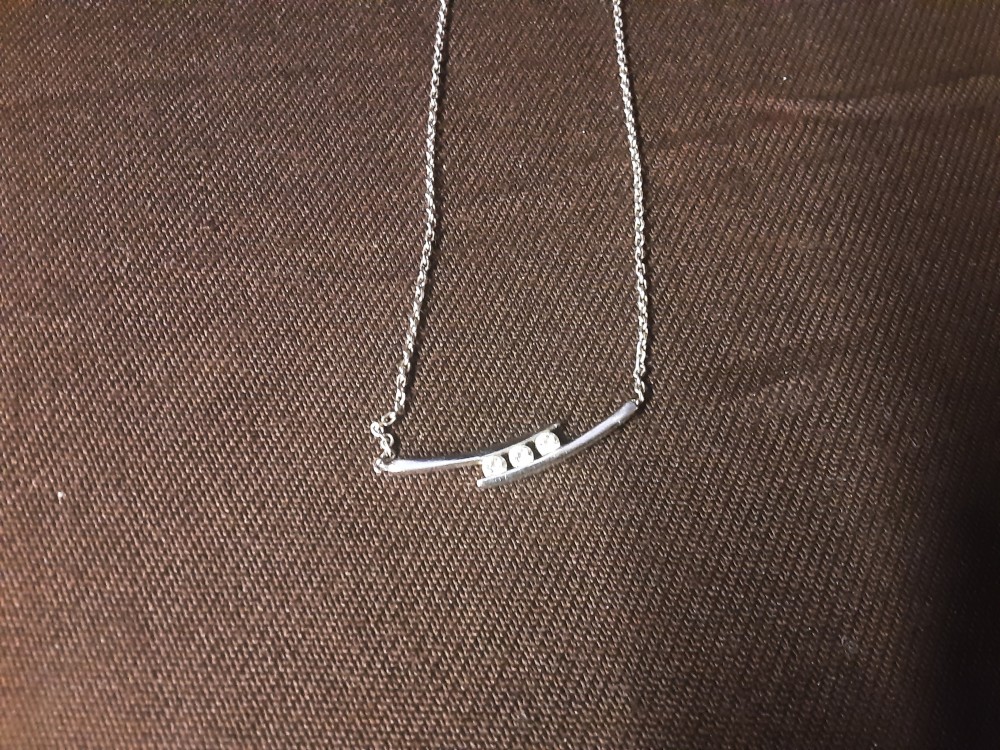 COLLIER EN ARGENT