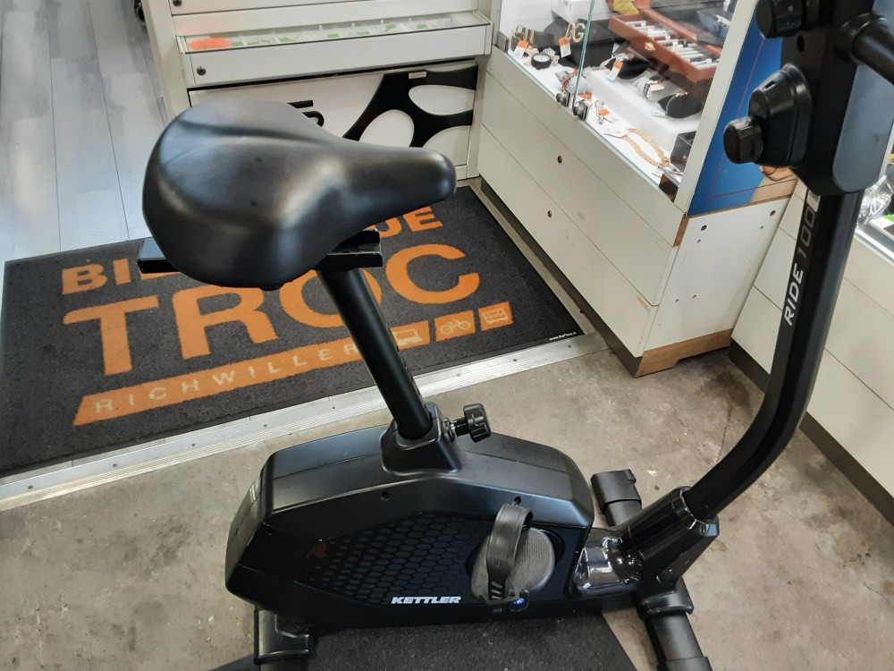VELO D’APPARTEMENT MARQUE KETTLER