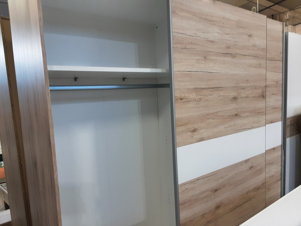 CHAMBRE LIT 160 X 200 + 2 CHEVETS + ARMOIRE 2 PORTES COULISSANTES BICOLORE VENDUE SANS SOMMIER NI MA