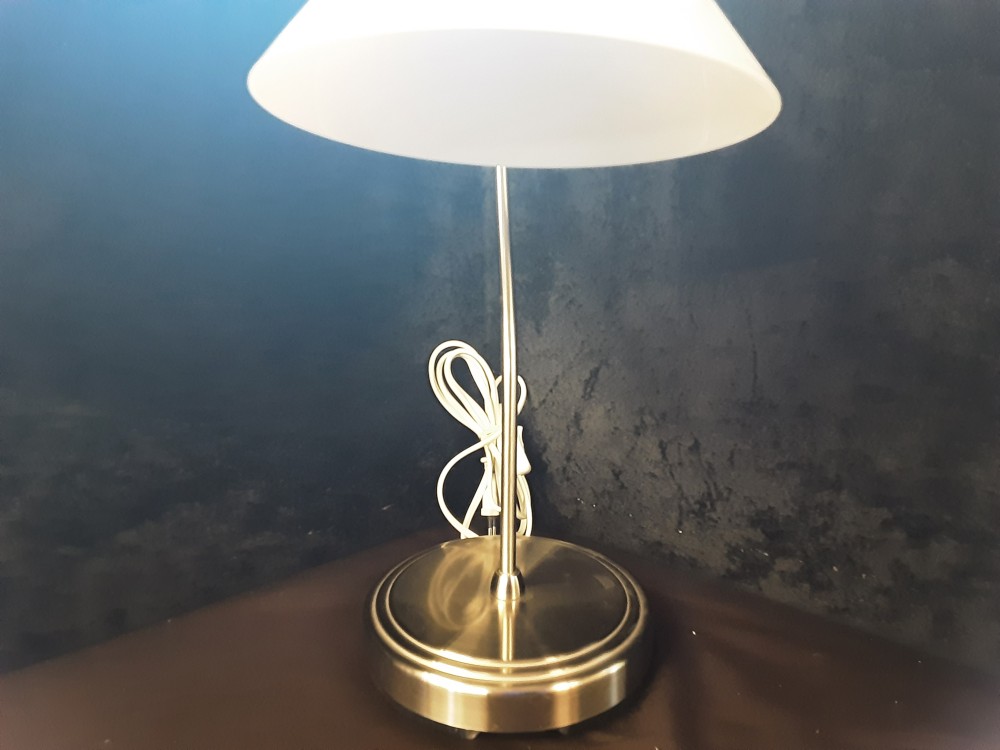 LAMPE DE BUREAU VERRE OPAQUE BLANC ET CHROMÉ H. 50CM