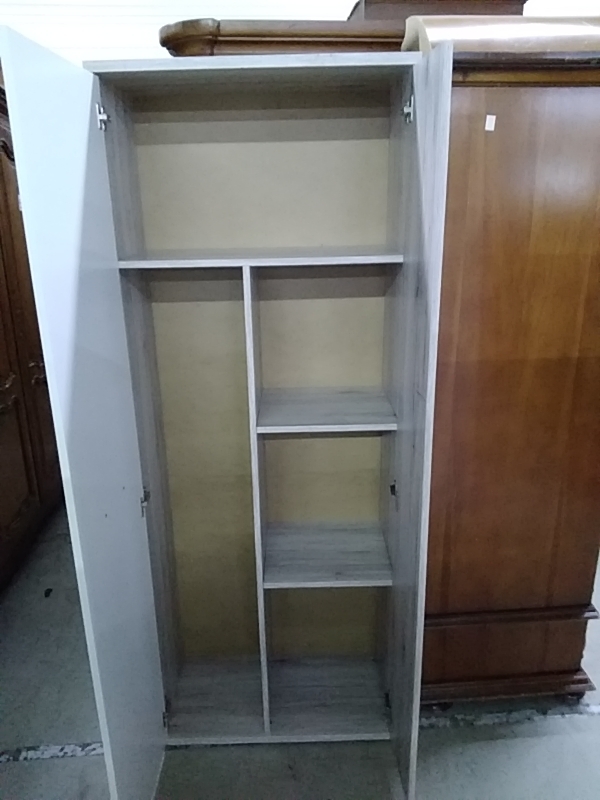 PETITE ARMOIRE 2 PORTES BLANC BOIS DANS
