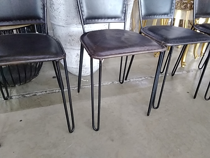 LOT DE 6 CHAISES FER FORGÉ CUIR BRUN