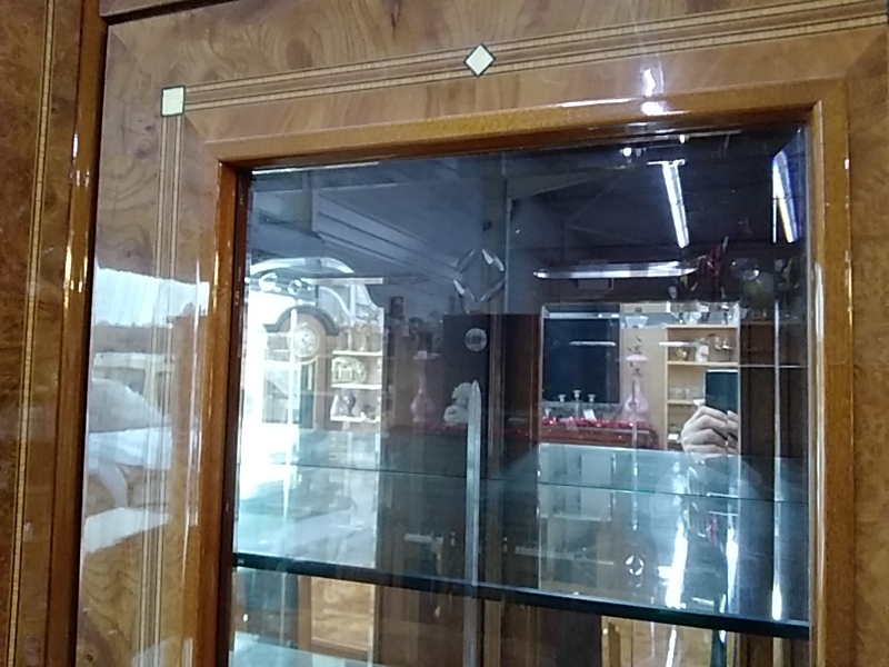 VITRINE 3 PORTES DECO NACRE