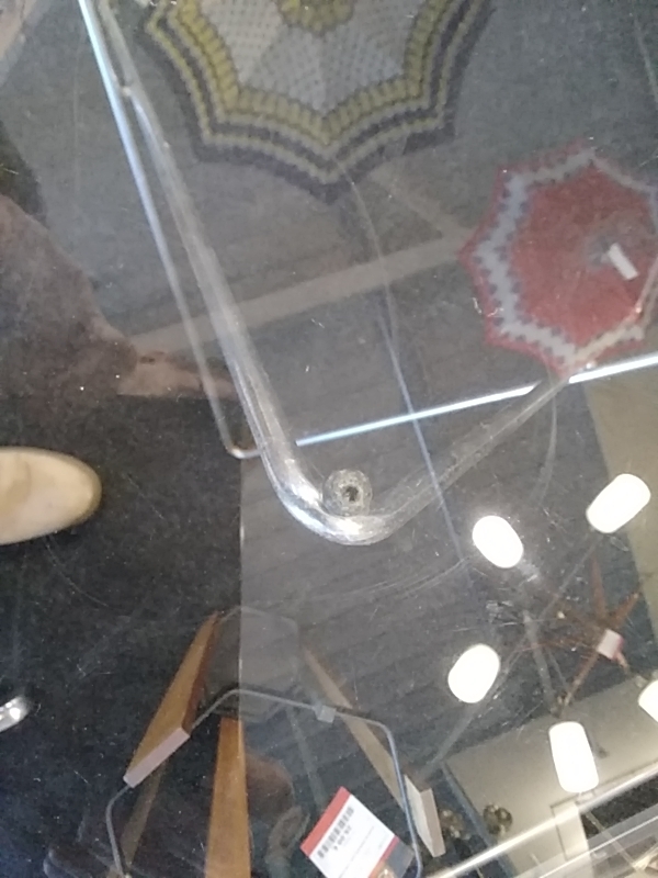 TABLE VERRE VINTAGE DIAMÈTRE 108 CM AVEC PIÈTEMENT EIFFEL TUBULAIRE EN METAL CHROMÉ