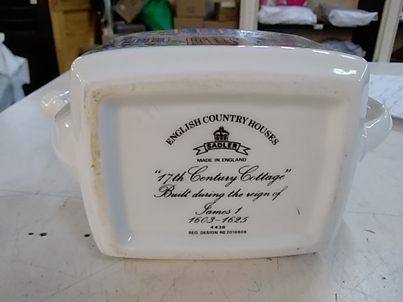 THÉIÈRE DÉCO MAISON PORCELAINE ANGLAISE