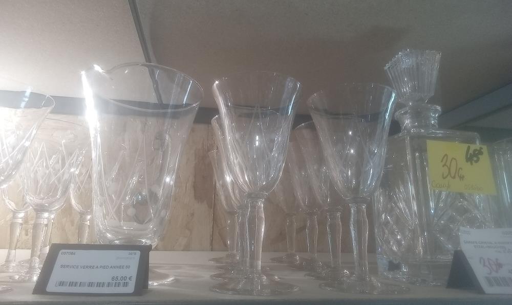 SERVICE VERRE A PIED ANNEE 50