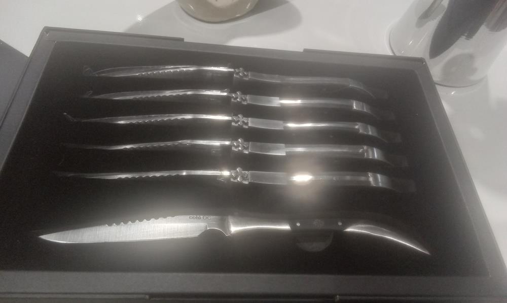 SET A COUTEAUX COTE OC