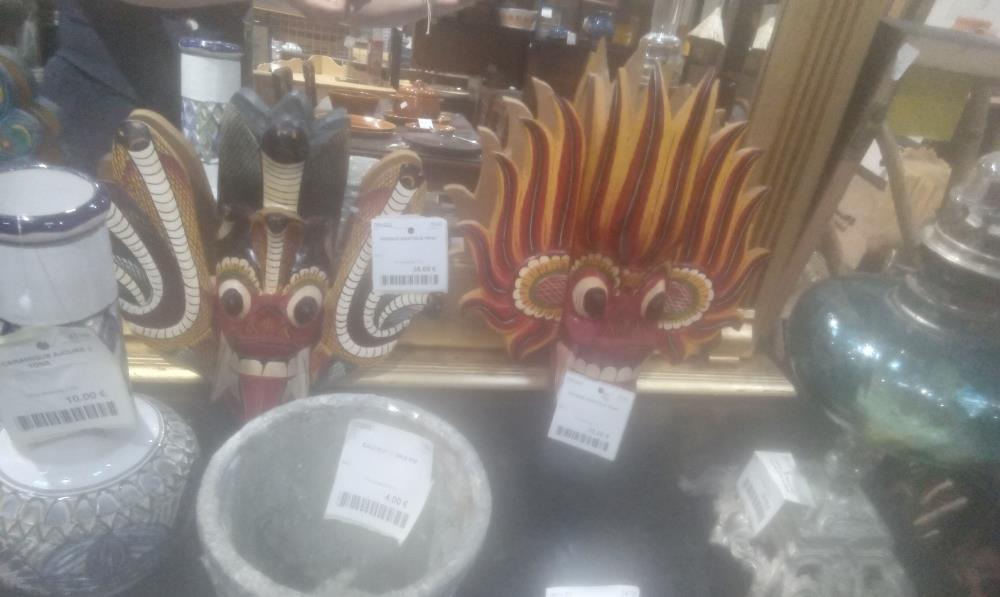MASQUE ASIATIQUE PEINT