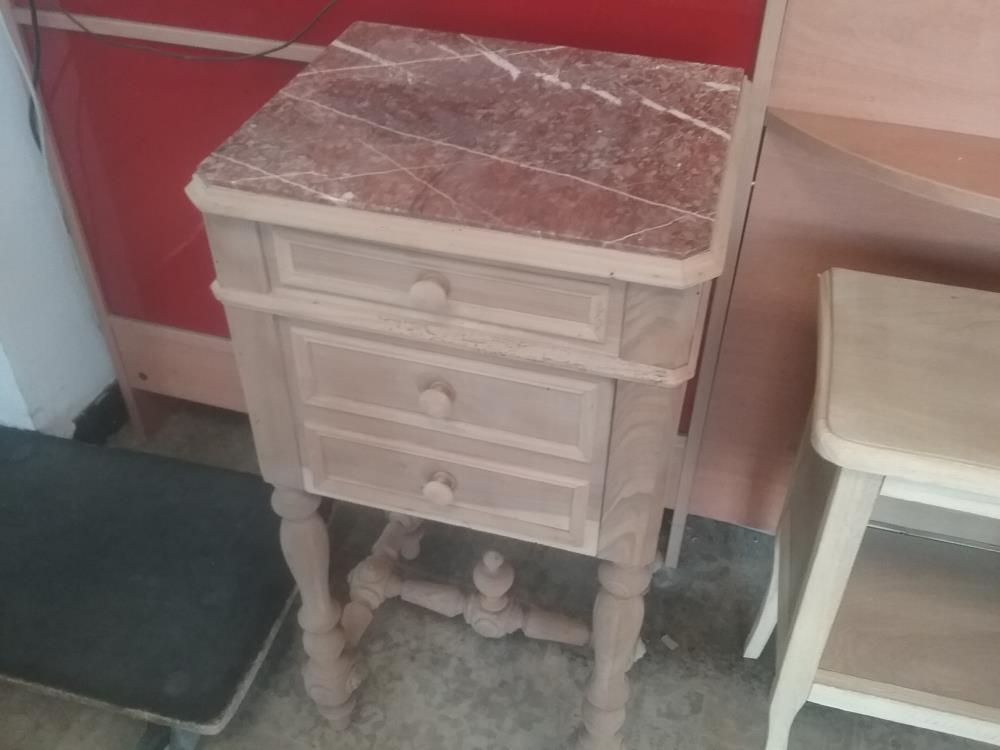 AQA CHEVET DESSUS MARBRE