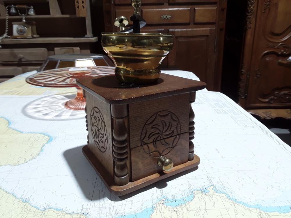 MOULIN À CAFÉ ANCIEN EN CHÊNE