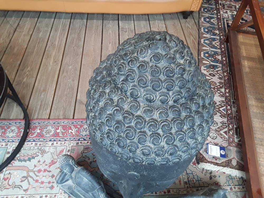 TETE DE BOUDDHA POSSIBILITÉ DE FONTAINE DÉCO DE JARDIN