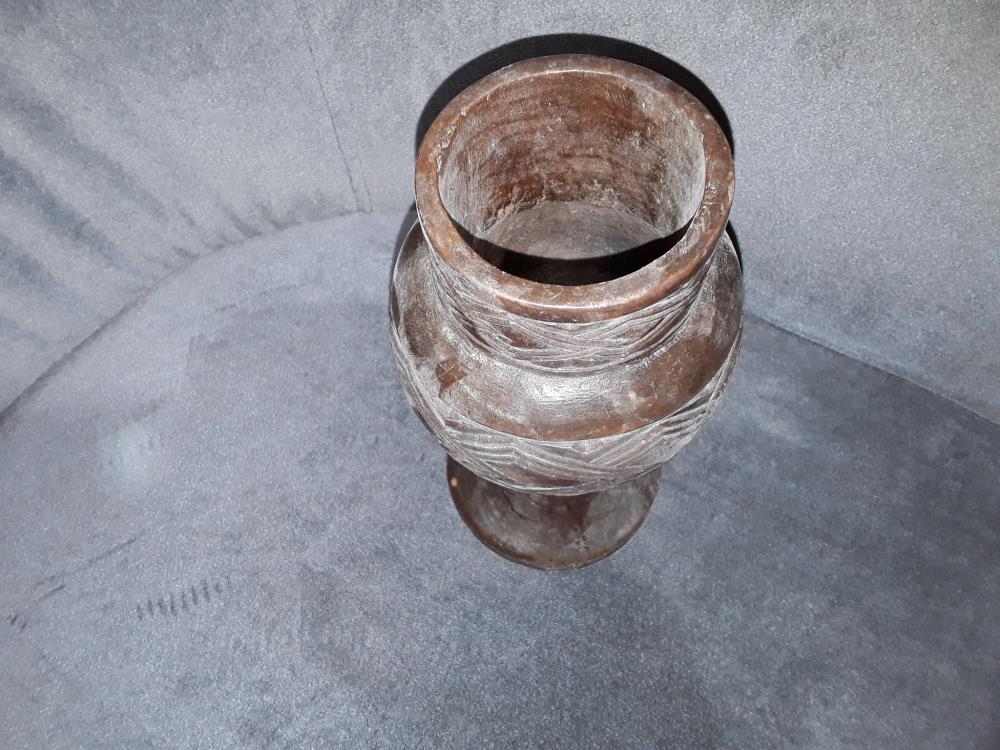 COUPE EN BOIS SCULPTÉ CONGO