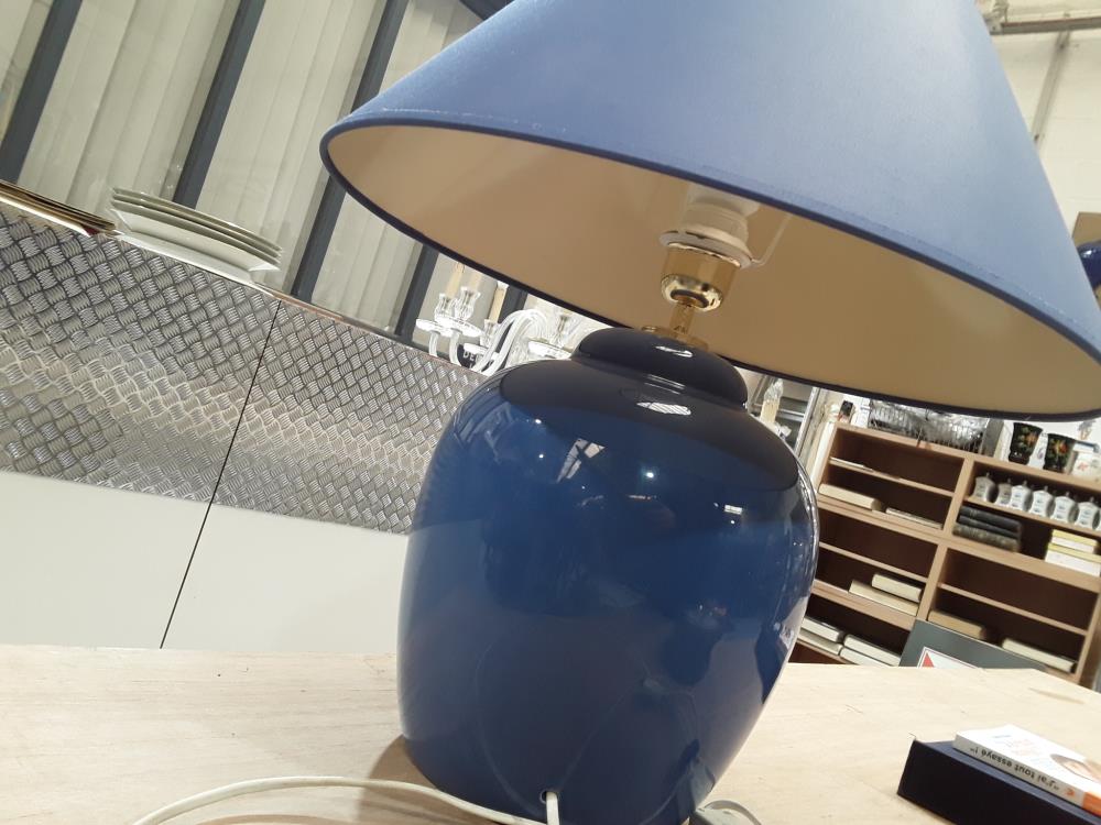 LAMPE EN FAIENCE BLEU