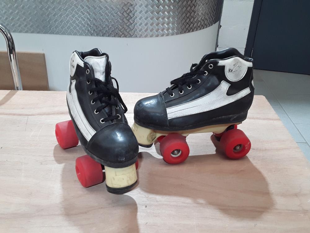 PATINS À ROULETTES CEJUDO 38/39 + SAC