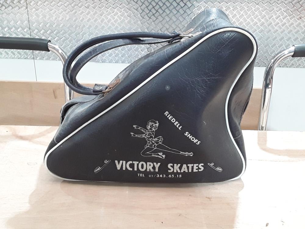 PATINS À ROULETTES CEJUDO 38/39 + SAC