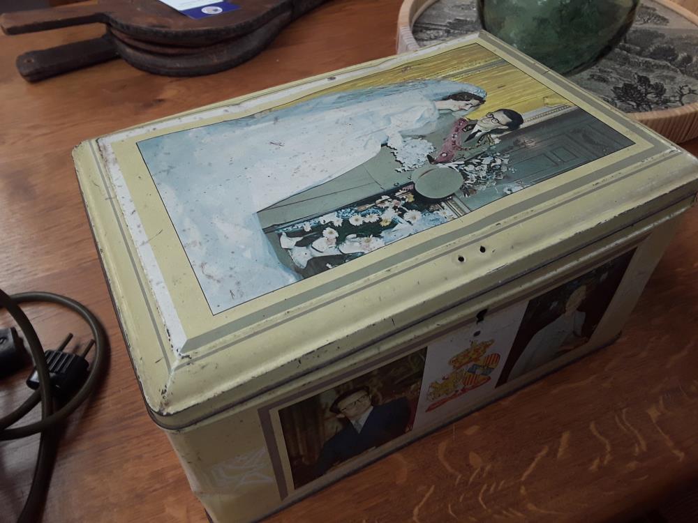 BOÎTE MÉTALLIQUE ROI BAUDOUIN