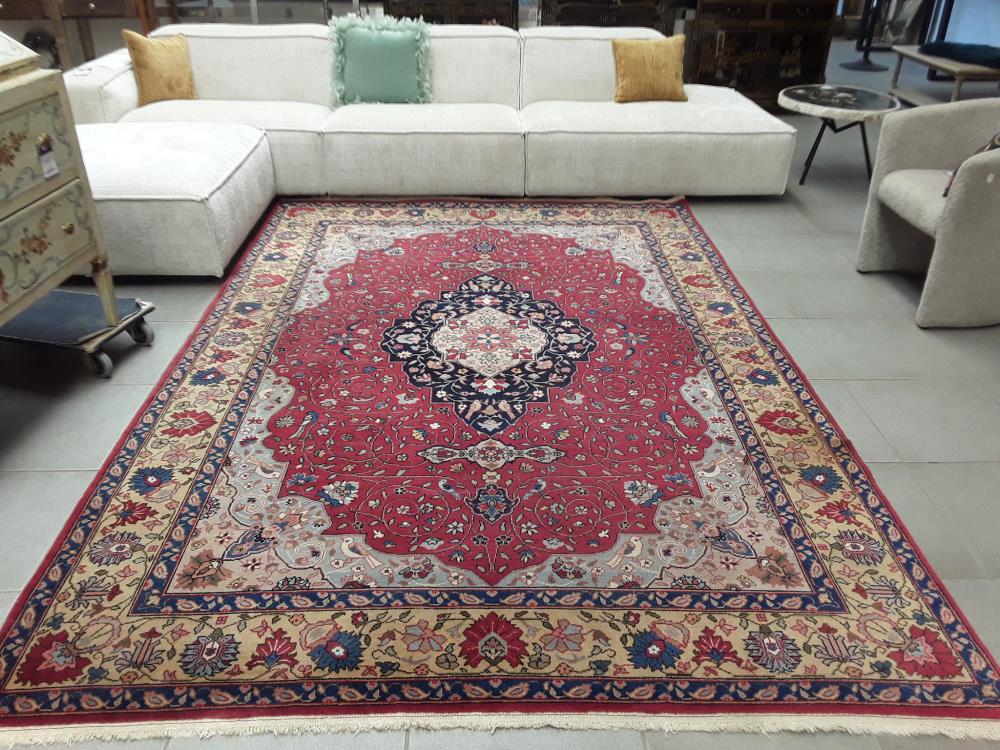 TAPIS GRAND FORMAT TISSÉ MAIN (2,9 M X 2.15 M)