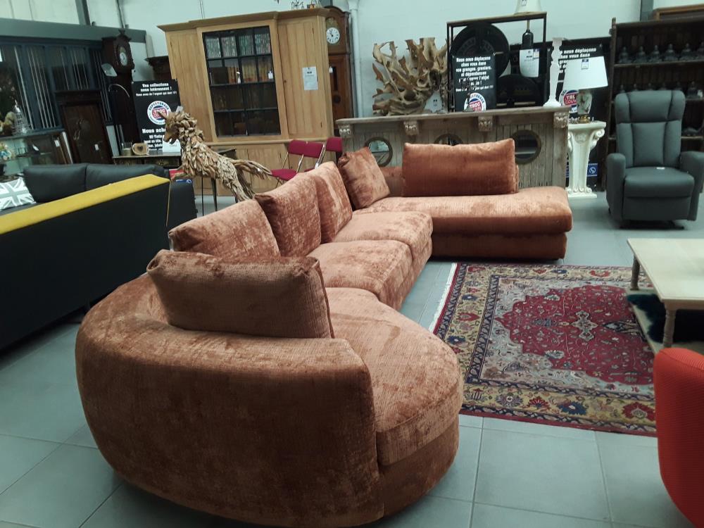 SALON D'ANGLE ROUILLE DESIGN ITALIEN MAISON D'ARCHITECTE 4M10/2M10