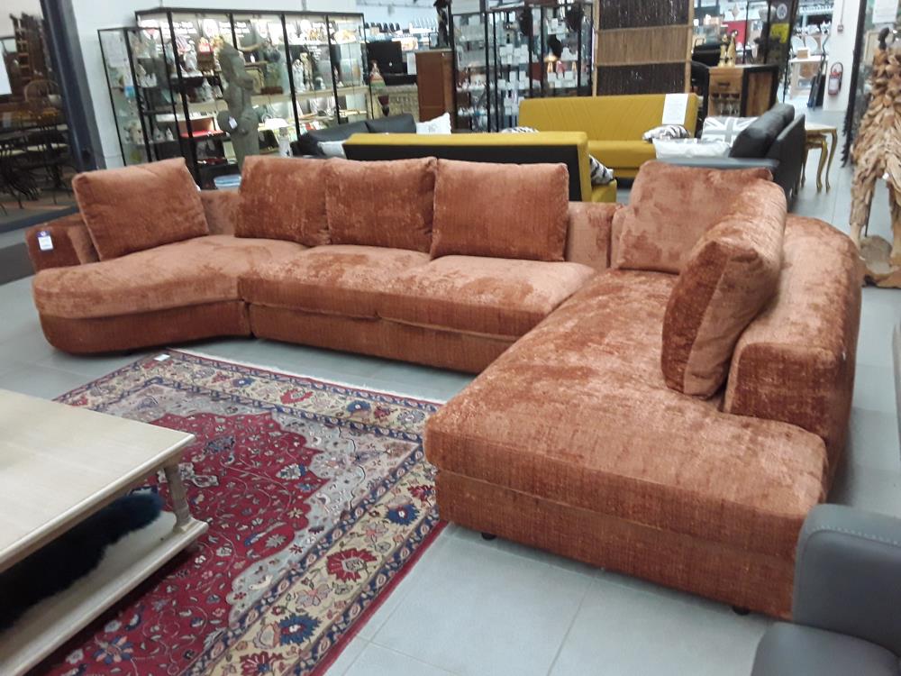 SALON D'ANGLE ROUILLE DESIGN ITALIEN MAISON D'ARCHITECTE 4M10/2M10