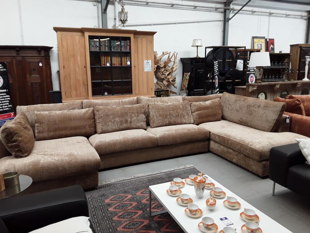 SALON DESIGN VIEUX BRONZE EN DUVET REALISATION MAISON D'ARCHITECTE