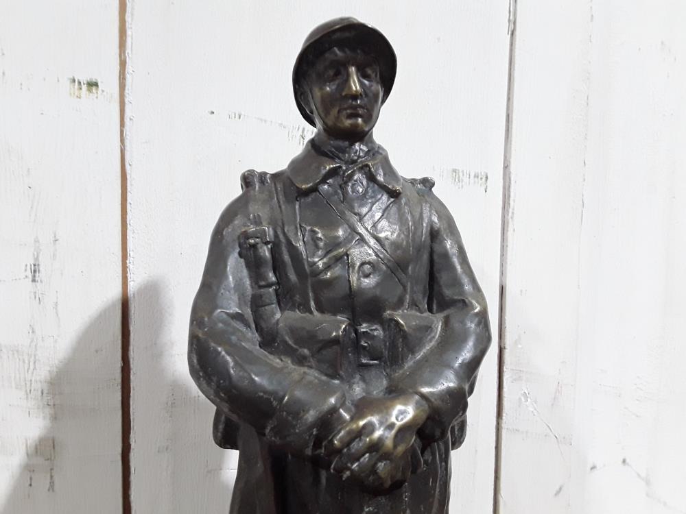 BRONZE SIGNÉ GEORGES COLIN 1876-1917 SOLDAT FRANÇAIS AU CHAMP DE BATAILLE