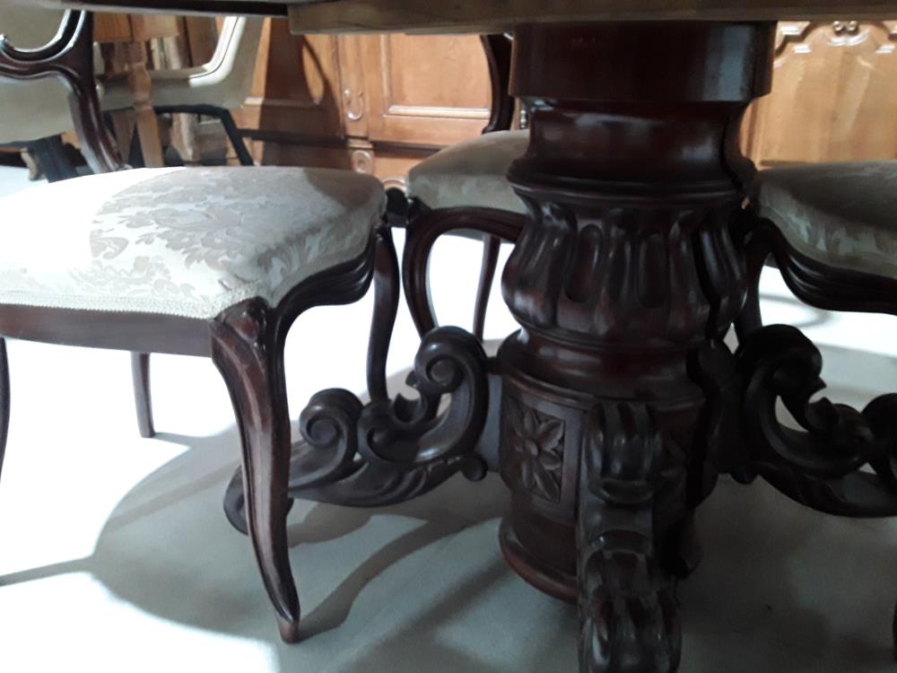 GUERIDON EN ACAJOU AVEC 5 RALLONGES