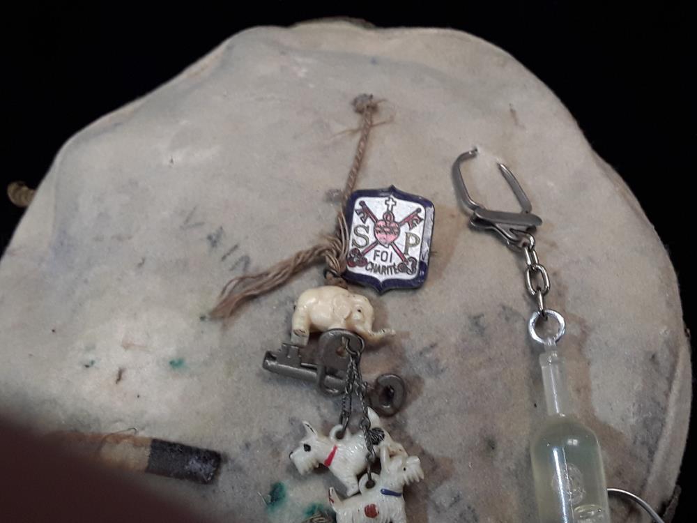 PEN D'ÉTUDIANT MEDECINE ANNEE FIN 40