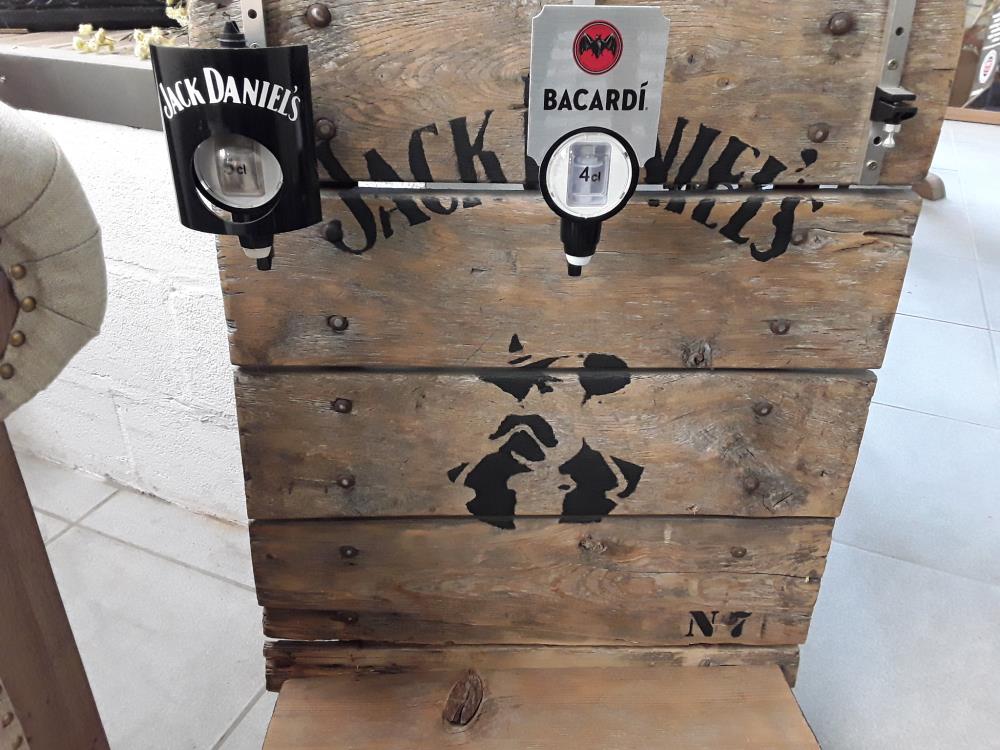 SUPPORT À BOUTEILLES POUR BAR