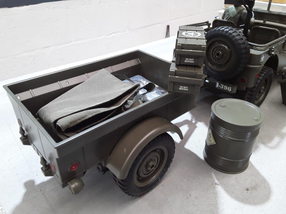 JEEP WILLYS RADIO COMMANDEE + REMORQUE