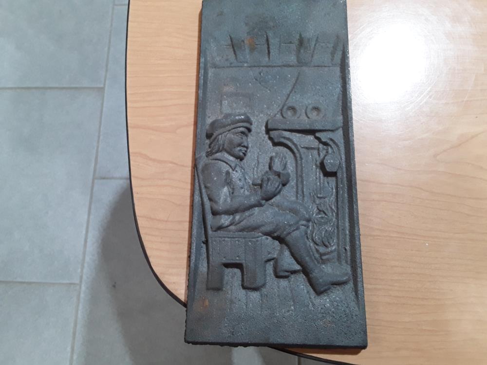 BAS RELIEF FONTE