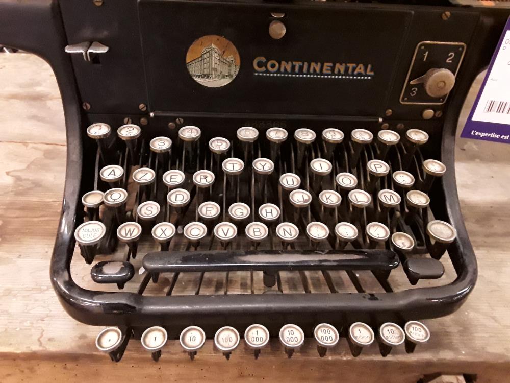 MACHINE A ECRIRE CONTINENTAL ANNÉE 30