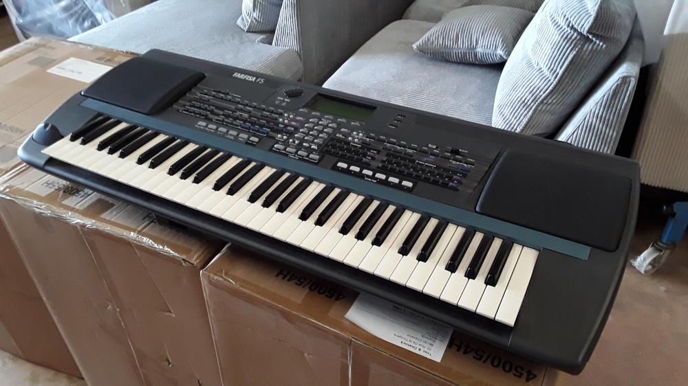 SYNTHÉTISEUR FARFISA F5