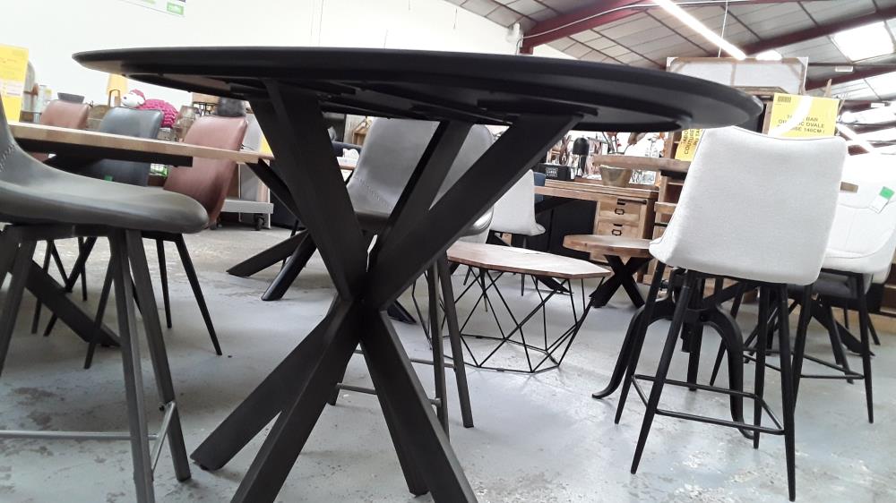 TABLE BAR ORGANIC OVALE DANOISE 140CM / PLACAGE TECK