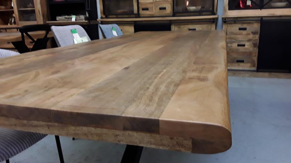 TABLE RECTANGLE MANGUIER 220 AVEC PIED CENTRAL