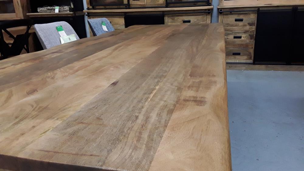 TABLE RECTANGLE MANGUIER 240 AVEC PIED CENTRAL