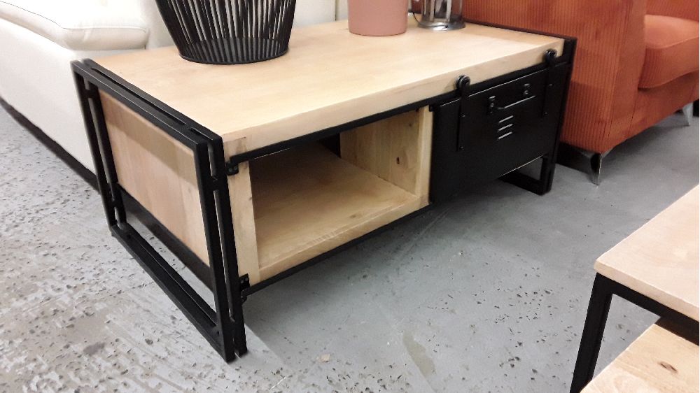 TABLE BASSE LUX MANGUIER AVEC PORTE COULISSANTE