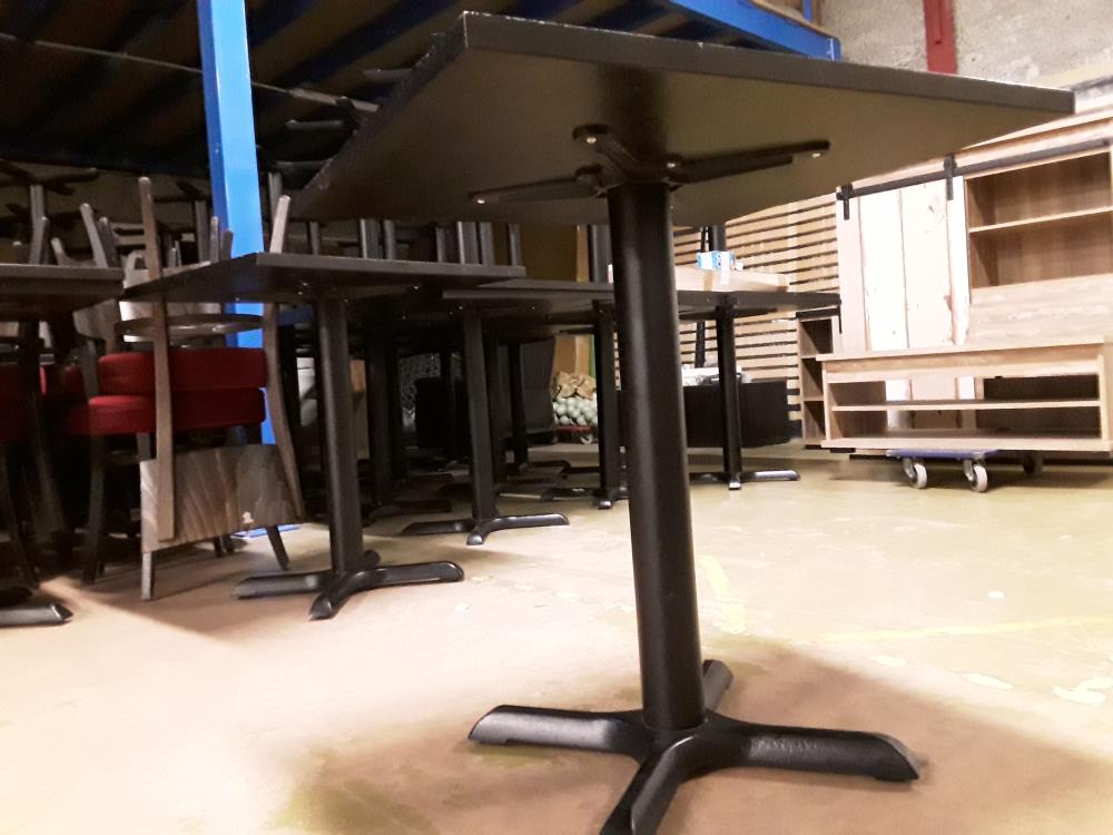 TABLE BISTRO CARRÉ 65CM