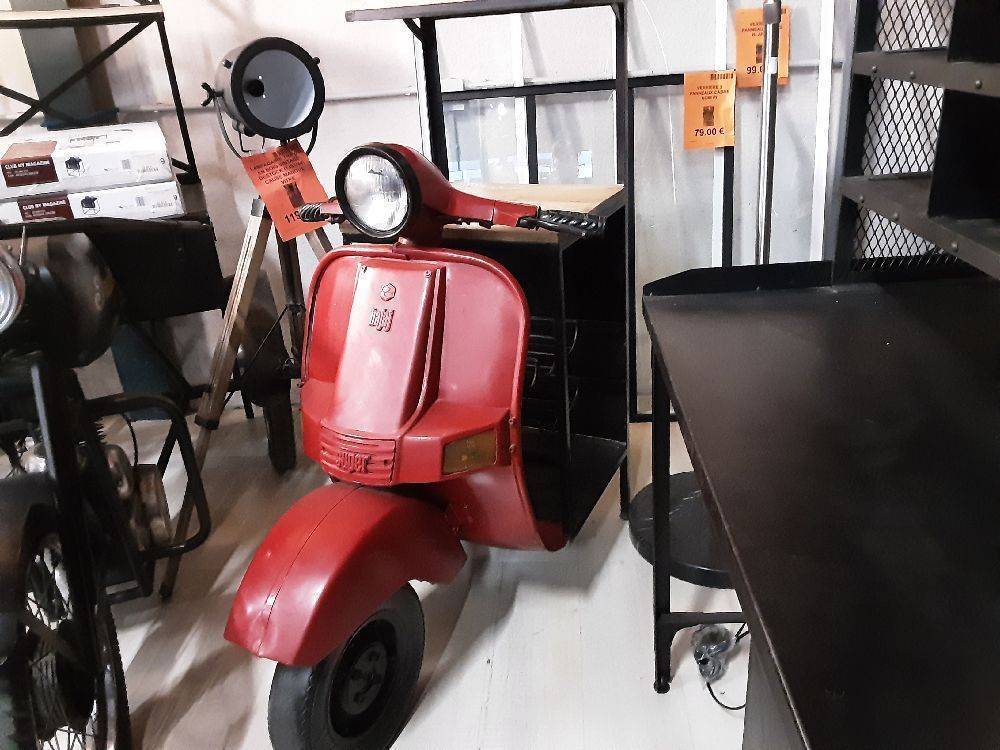 BAR SCOOTER ROUGE STYLE INDUSTRIEL (MER014)