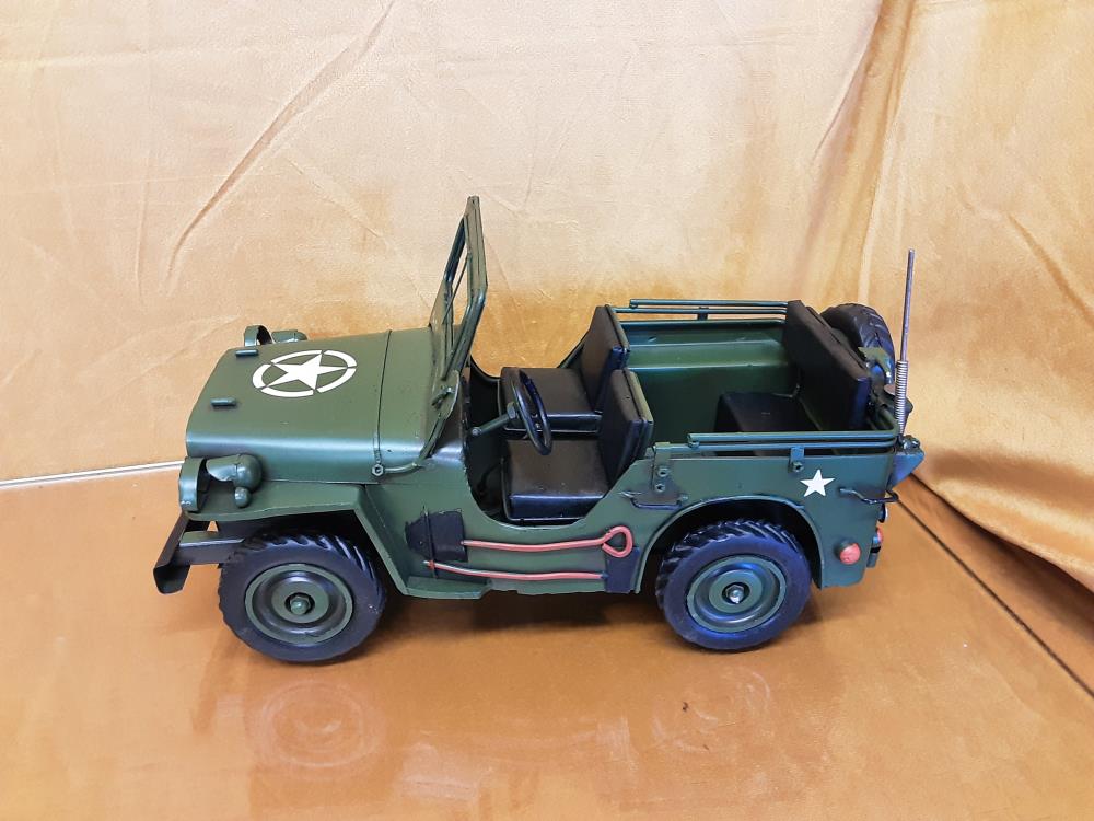 JEEP MÉTAL MILITAIRE (BL-200)