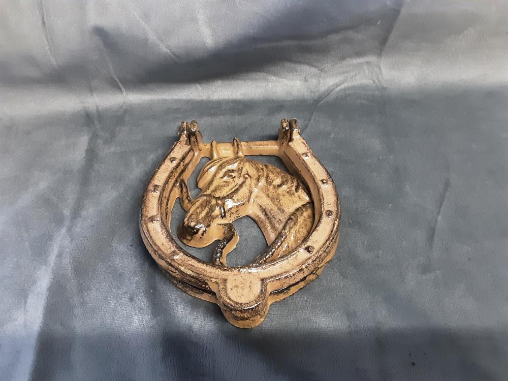 FER A CHEVAL EN FONTE (JP-44)