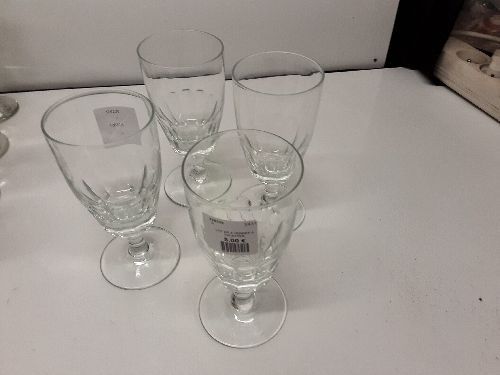 LOT DE 4 VERRES A FACETTES