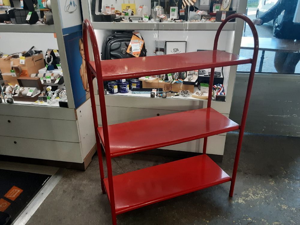 ETAGERE METAL ROUGE A POSER