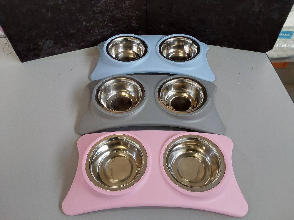 GAMELLE DOUBLE POUR CHIEN "DOGI" EN INOX DIFFÉRENTS COLORIS (30905)