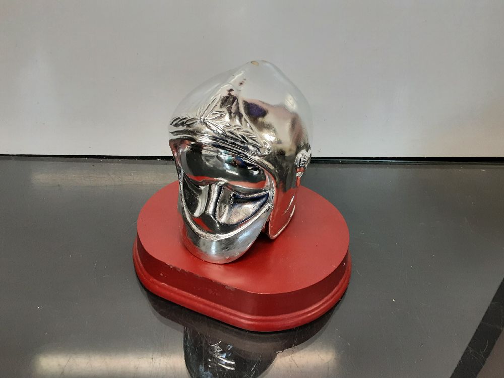 CASQUE DE POMPIER EN METAL 