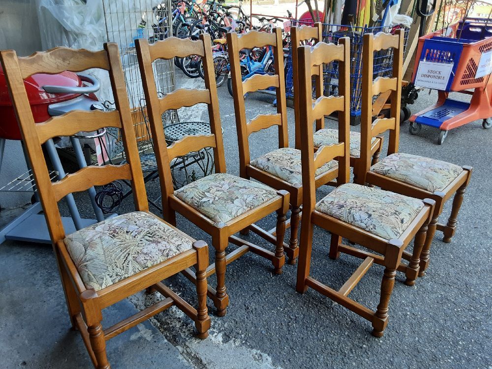 LOT 6 CHAISES ASSISE TISSUS A MOTIF