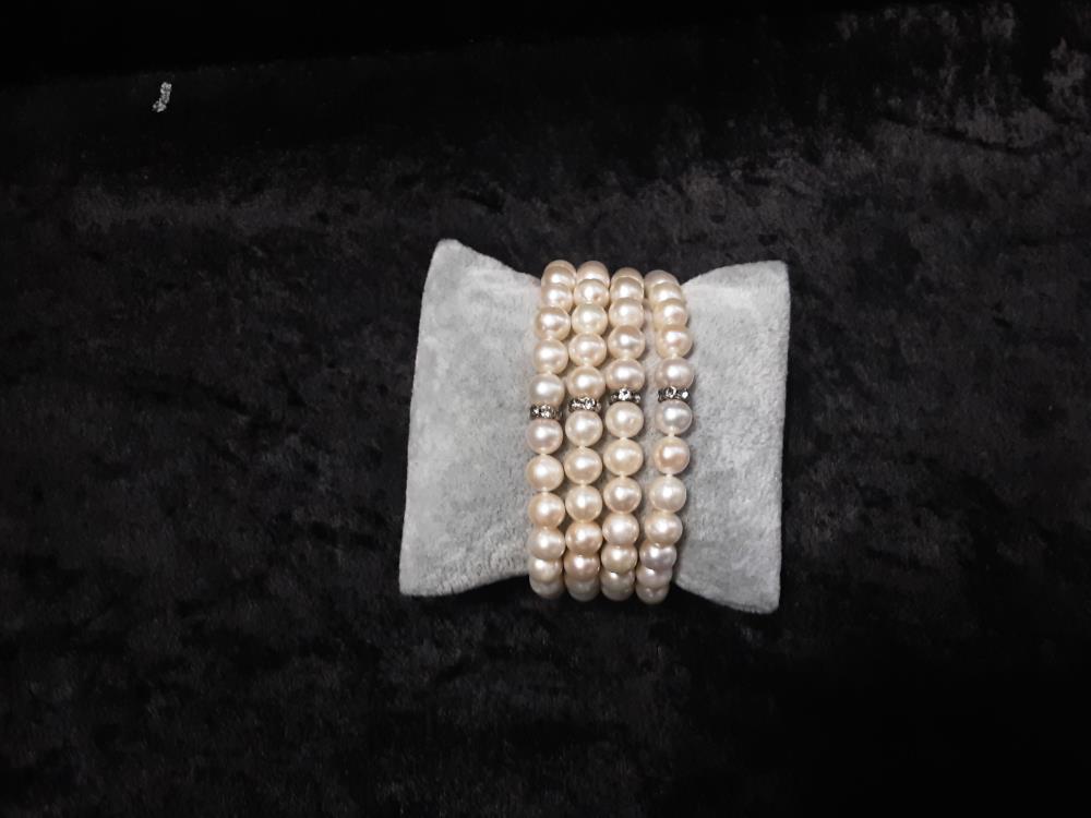 BRACELET PERLES 4 RANGS SUR ARGENT 