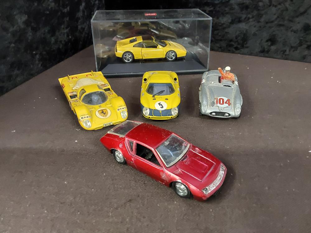 VOITURE MINIATURE 1/43